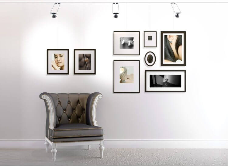 Cimaises pour tableaux
